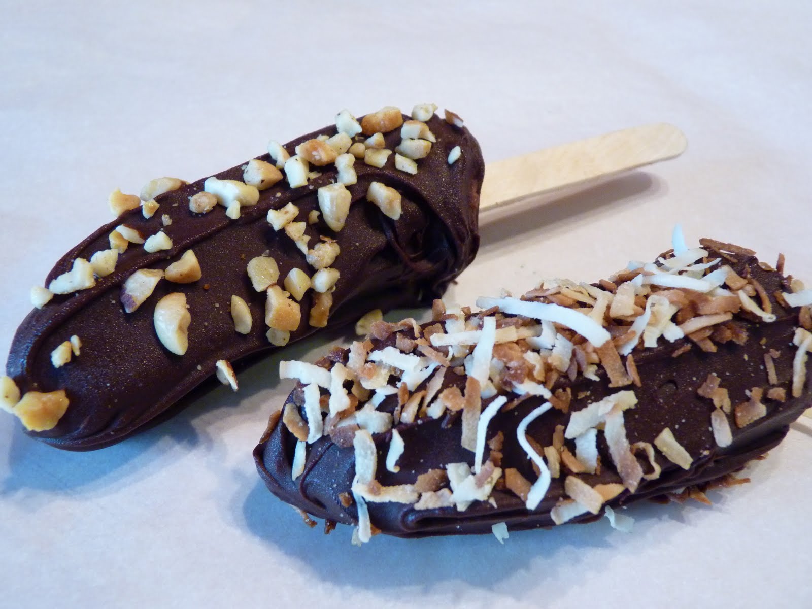 Frozen Chocolate Banana Pops